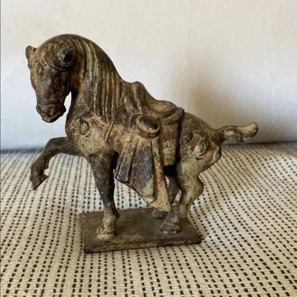 In excellent vintage condition heavy metal Japanese worriers horse - Picture 5 of 10